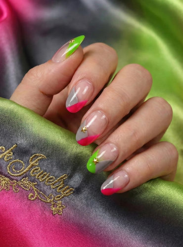 ブラックジュエリー1月限定キャンペーンネイル｜武蔵小山のネイルサロン