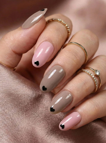 ブラックジュエリー12月限定キャンペーンネイル|武蔵小山のネイルサロン